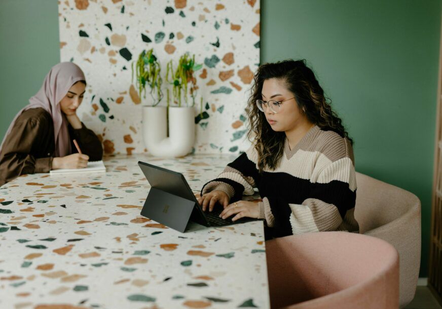 Njihova spontanost, kreativnost i često nepredvidivo ponašanje čine svaku situaciju zanimljivom i zabavnom