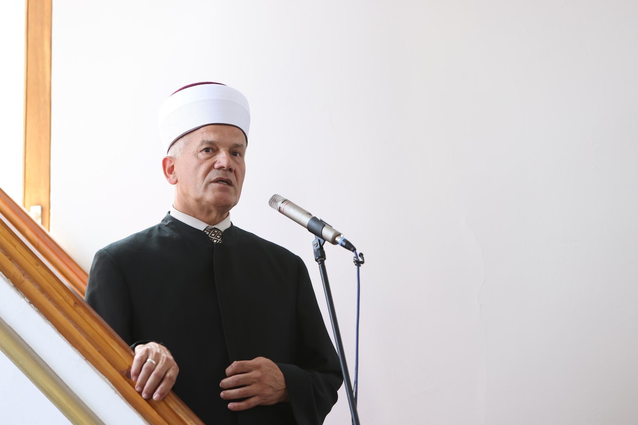 Govoreći o ibadetu dove i njenoj vrijednosti, muftija je podsjetio da je Ibrahim, a.s., primjenjivao ovaj ibadet kojim je oplemenjivao dobra djela