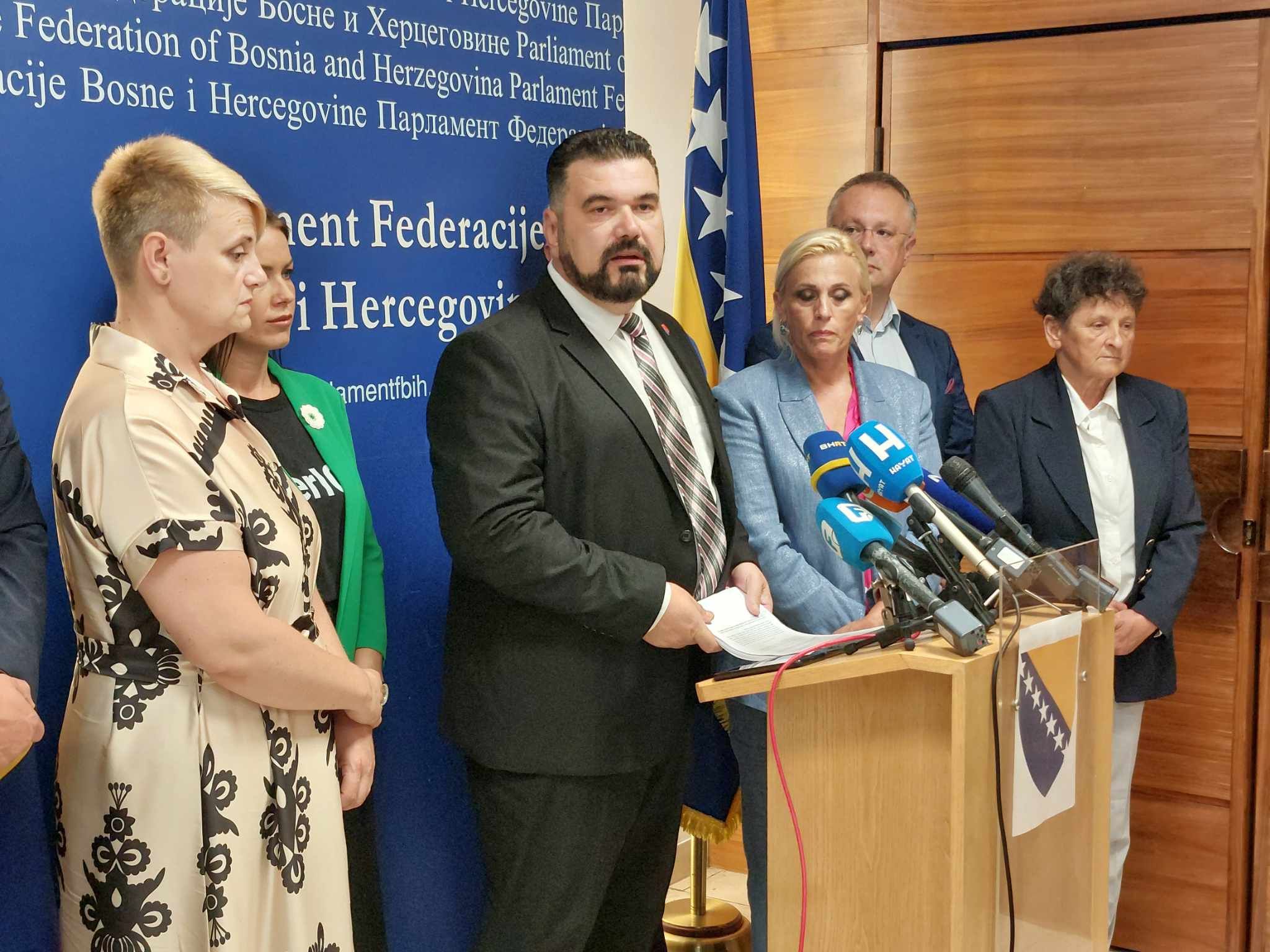 DF predstavio odgovor Venecijanske komisije na biranje sudije Ustavnog suda Marina Vukoje