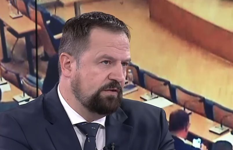 Ovo je kritika svih nas - i građana i političara, koji smo podbacili u izgradnji uređenog i pravednog društva.