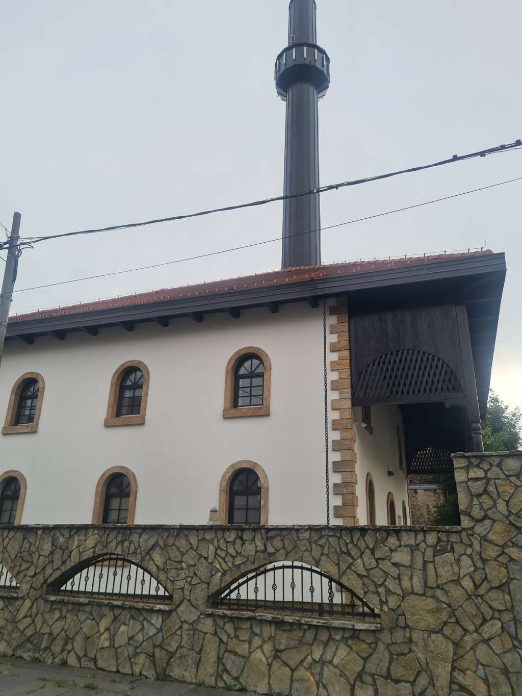 Nakon tri decenije Čaršijska džamija u centru Bosanske Dubice krajem jula otvara vrata