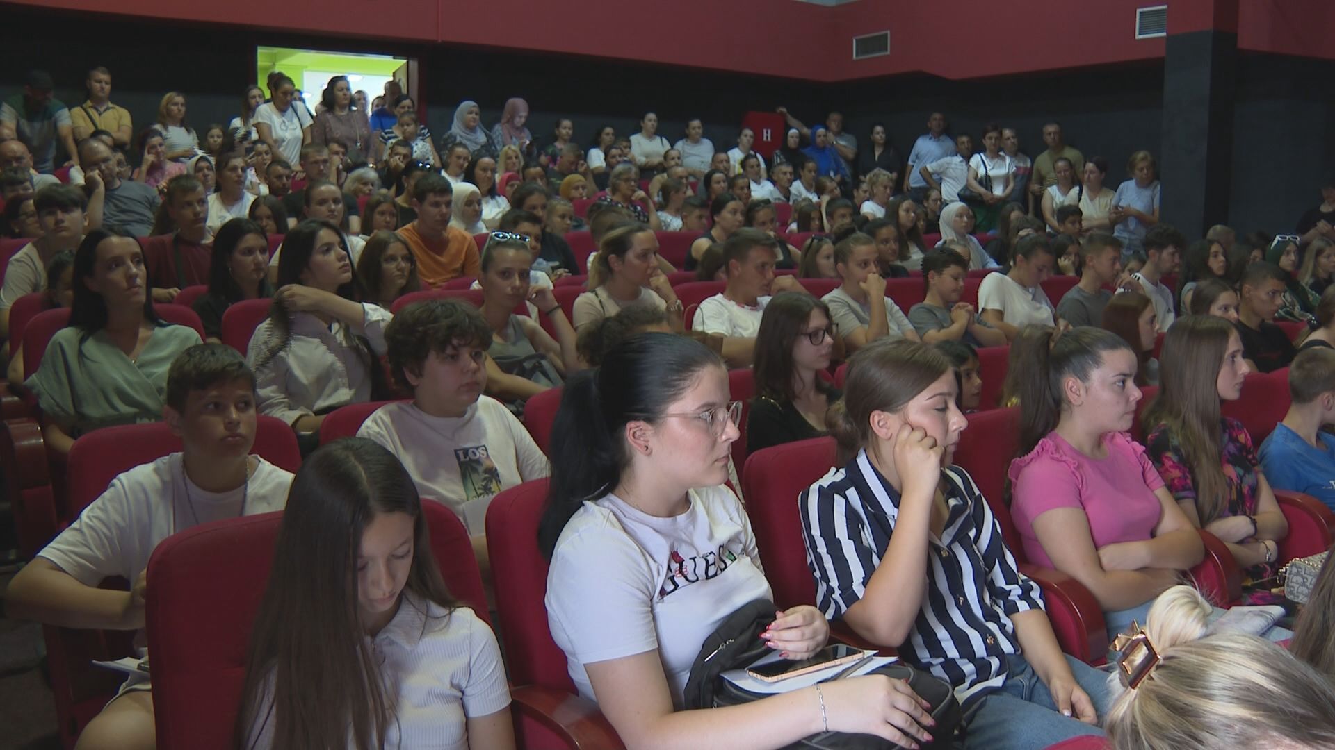 Stipendije je dodijelio Humanitarni fond iz Atlante na čelu s Fadilom Cvrkom