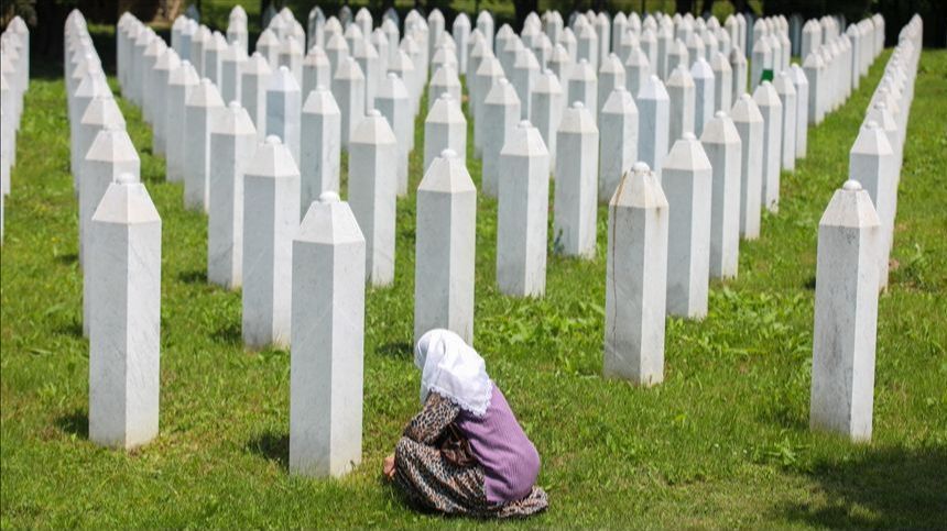 Kako je vrijeme prolazilo Dodik je evaluirao u nekoga ko je postao i izjednačio se sa onima koji su počinili zločin genocida