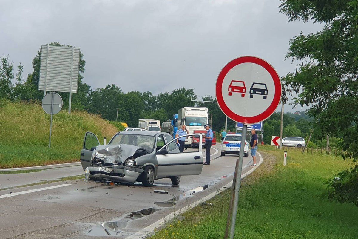 Vozači se usmjeravaju na alternativne pravce, a uviđajem rukovodi dežurni tužilac OJT Banja Luka