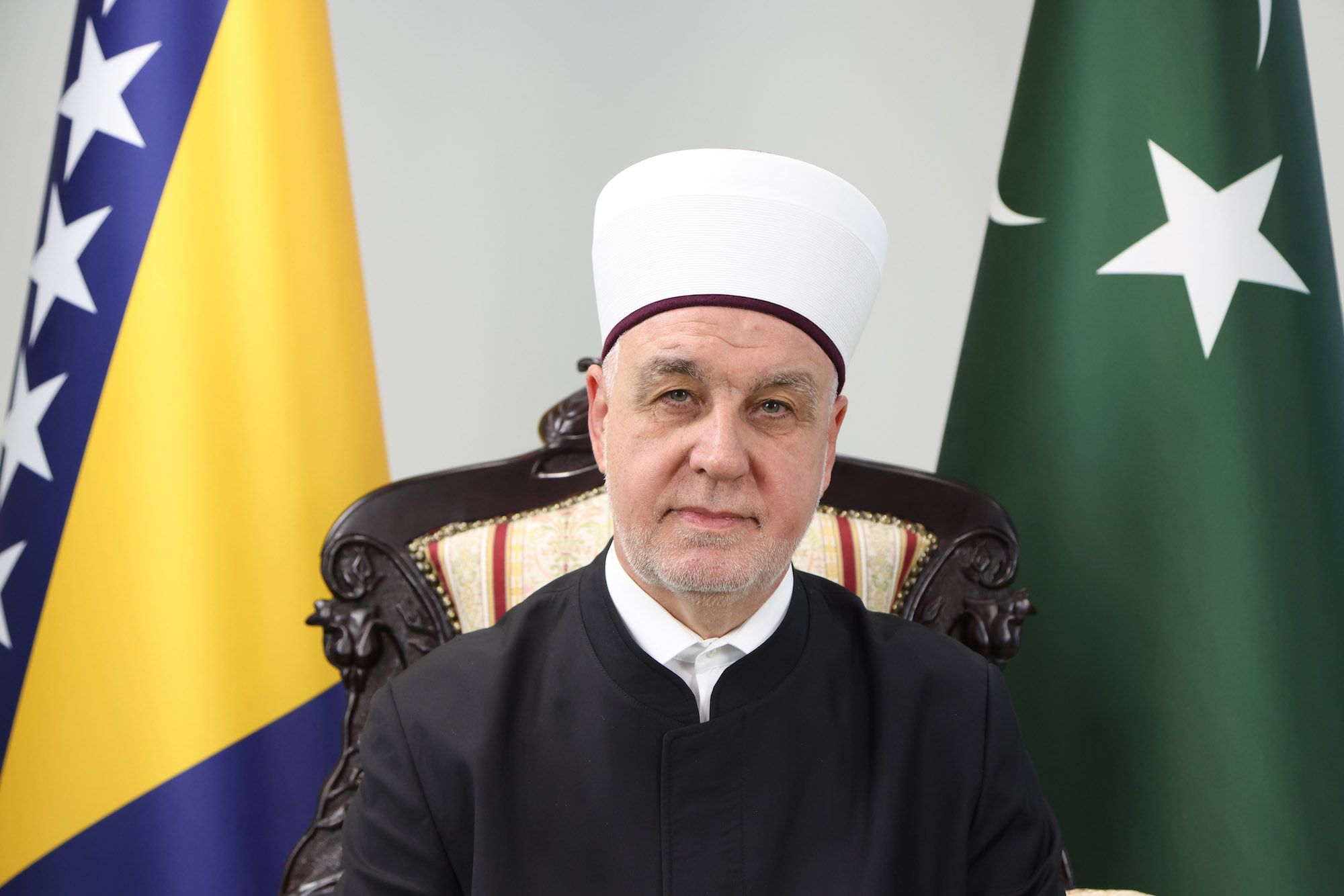 Poruka muslimanima u Bosni i Hercegovini, domovinskim zemljama i dijaspori povodom nastupajućeg Kurban-bajrama.
