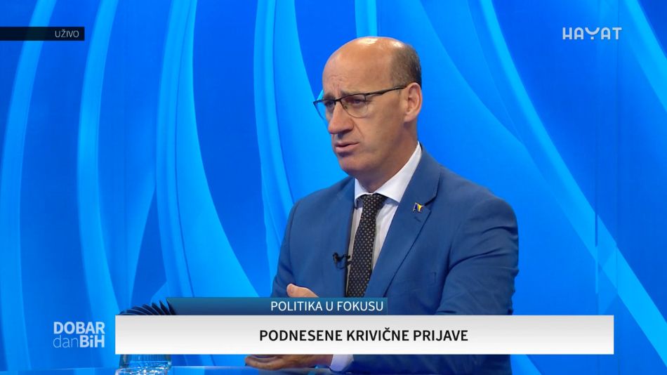 Kazao je kako je "šteta što načelnik u Srebrenici nije neko ko će povesti Srbe u pravcu katarze“
