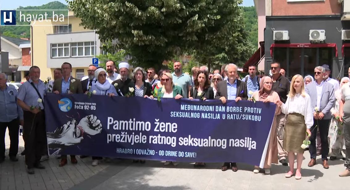 Procjenjuje se da je u periodu od 1992. do 1995. godine silovano između 20 i 50 hiljada žena, djevojčica i muškaraca