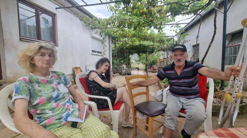 Voz je pregazio ovce od kojih su živjeli