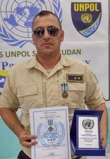 Zajedno sa još deset policijskih službenika otputovao je 2015. u mirovnu misiju UNMISS u Južni Sudan