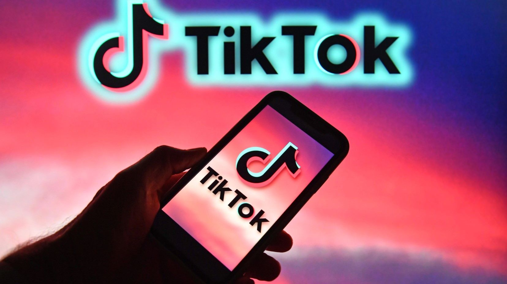 Bizarno: Djeca na Tiktoku koriste filter sa likovima ubijenih učenika u Ribnikaru