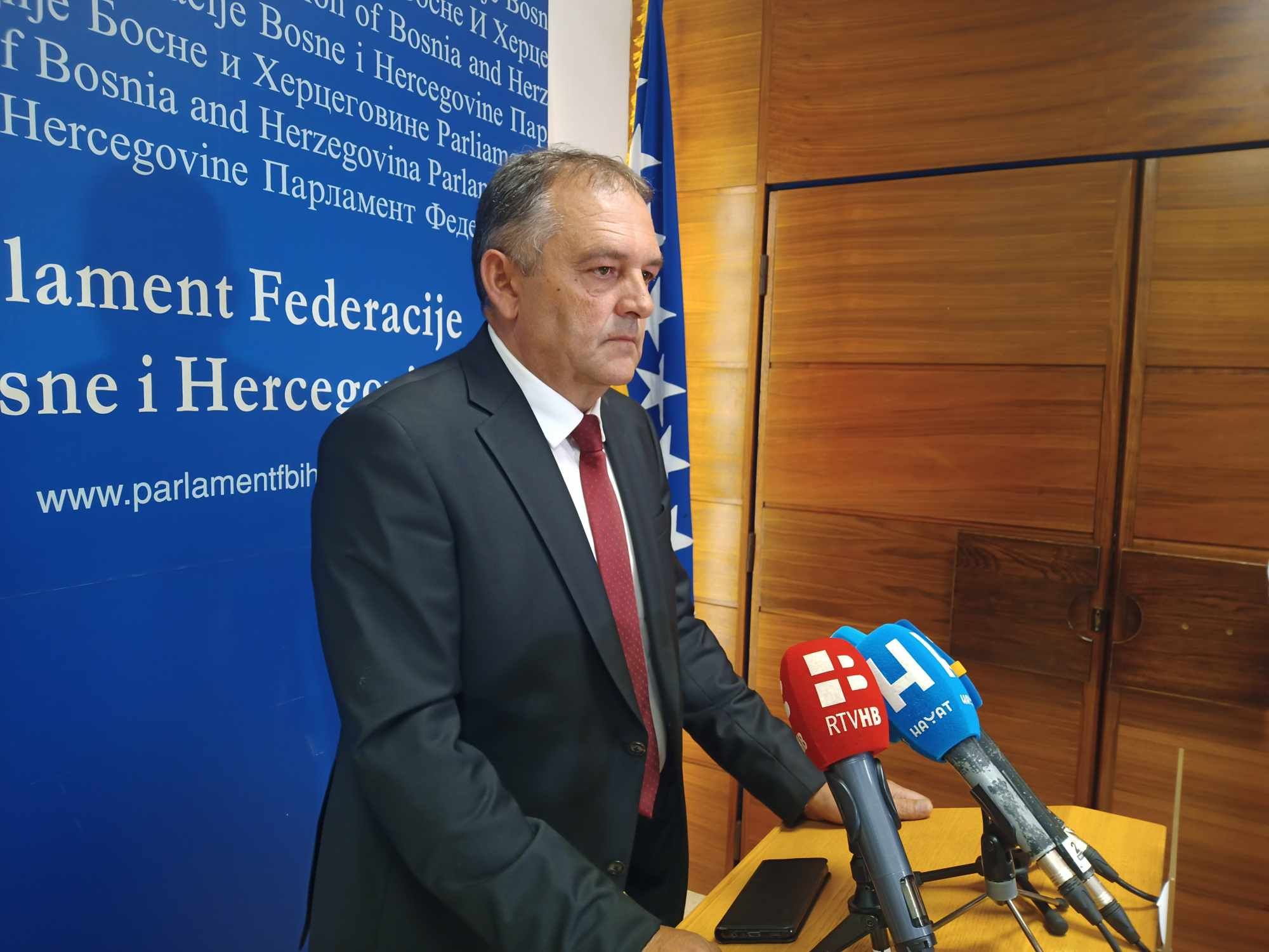 Nismo dali podršku jer smatramo da nam je potreban jedan bolji dokument, kazala Obuća