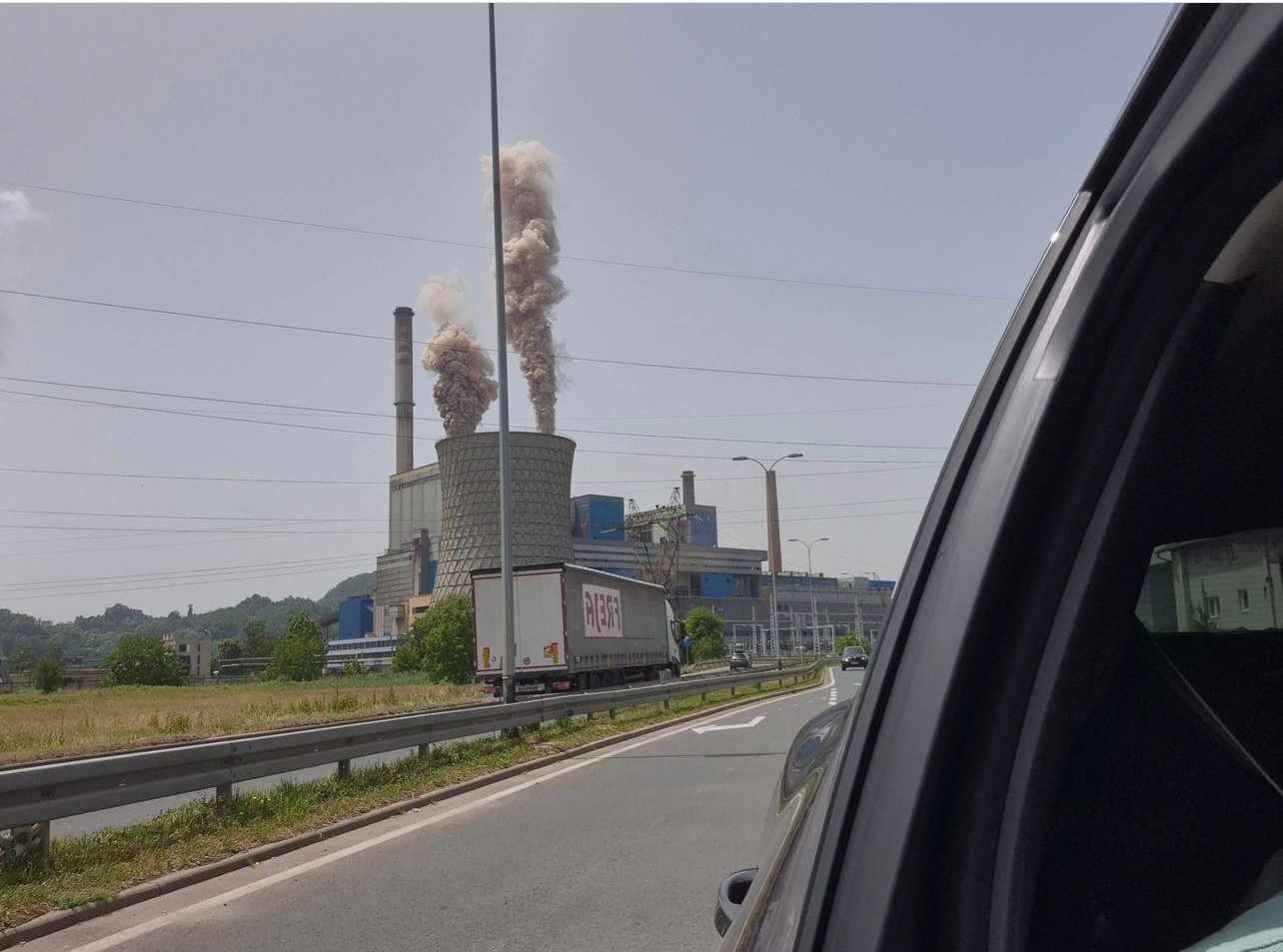 Dio potrebne električne energije je kupljen i Blok 6 termoelektrane Tuzla nije neophodan. Njegovo puštanje u pogon je planirano za ponedjeljak.