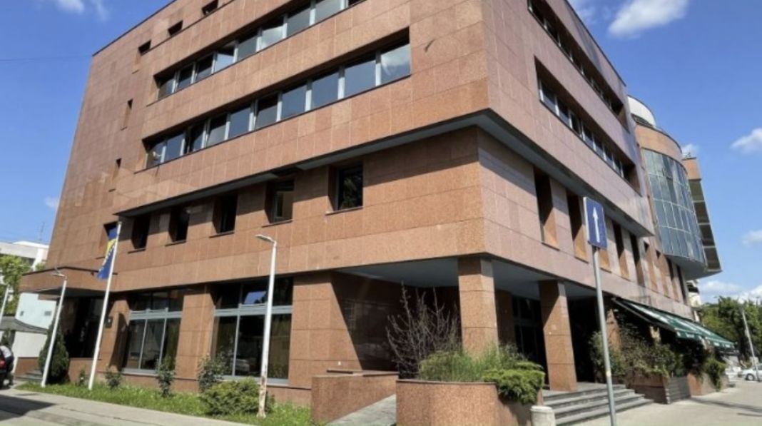Prošlogodišnje rješenje, koje je sprječavalo naplatu duga do 18. juna ove godine, sada je produženo, što dodatno prolongira mogućnost Republike Srpske da naplati svoja potraživanja