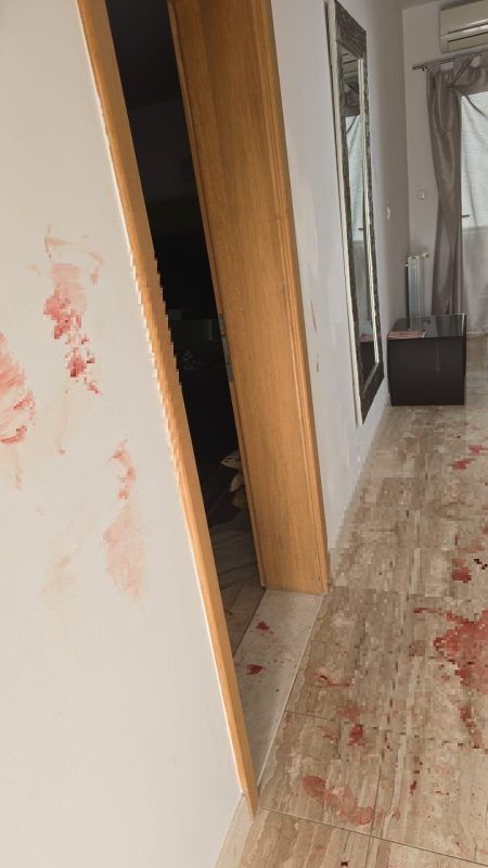 Objavljene jezive fotografije vile prekrivene krvlju: Turisti iz pakla napravili mu haos