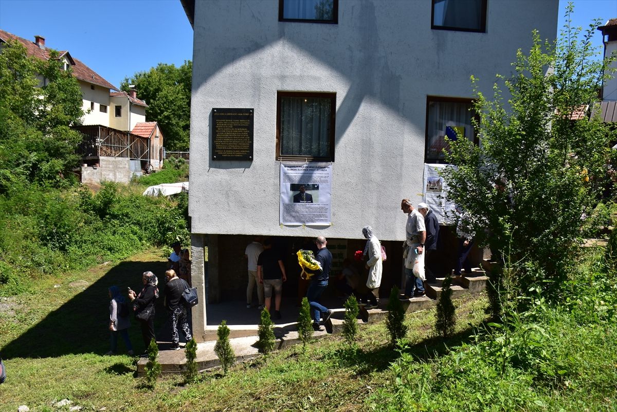 Živa lomača: U Višegradu prije 32 godine spaljeno više od 140 žena, djece i staraca
