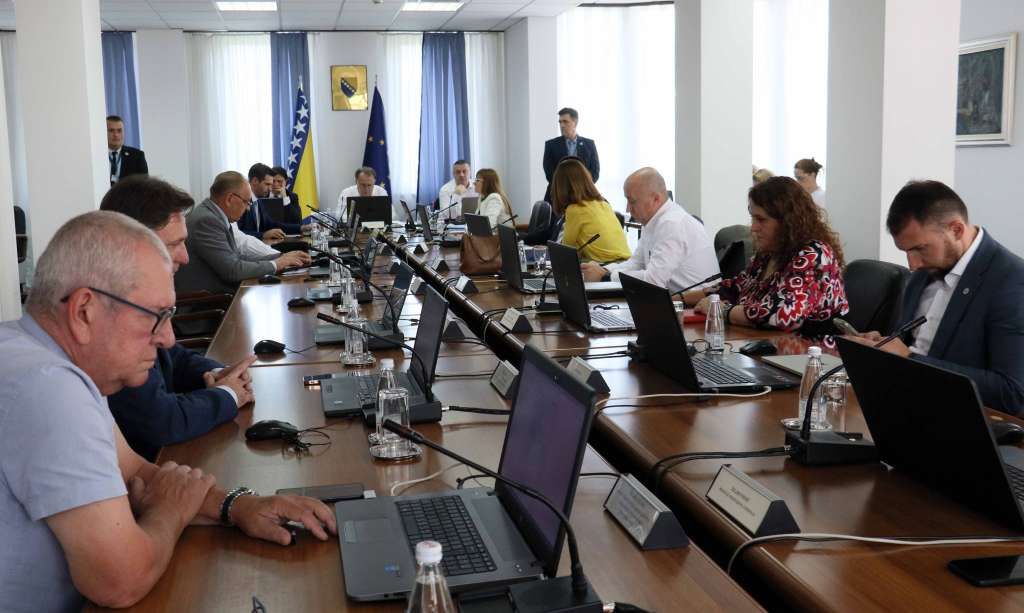 Nadzor namjenskog utroška sredstava vršit će Federalno ministarstvo trgovine