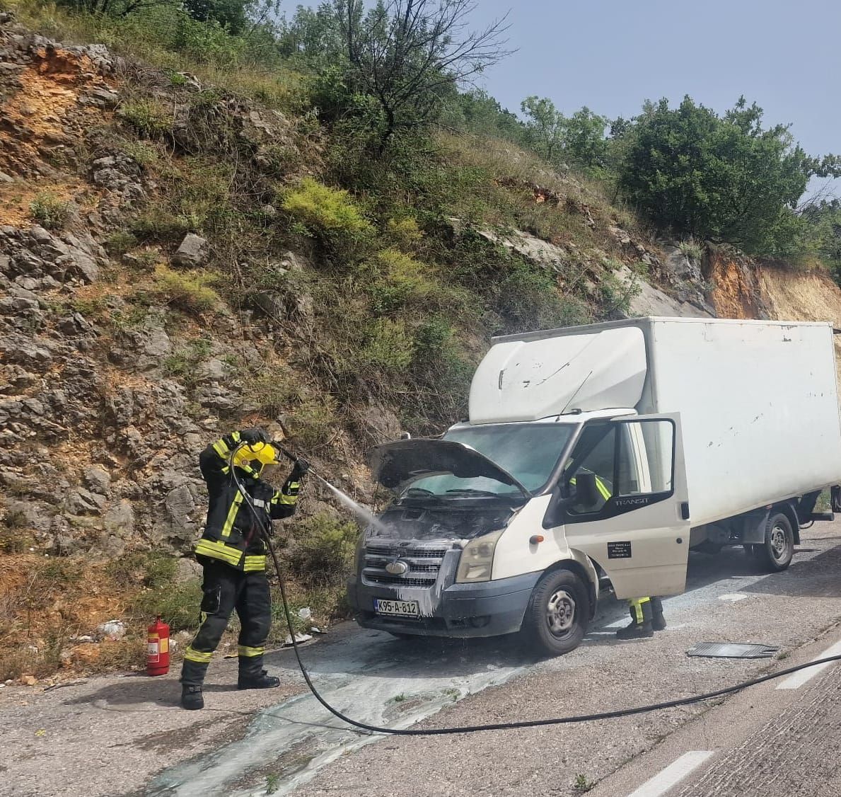 Nastala je veća materijalna šteta na vozilu.                                                                                                             