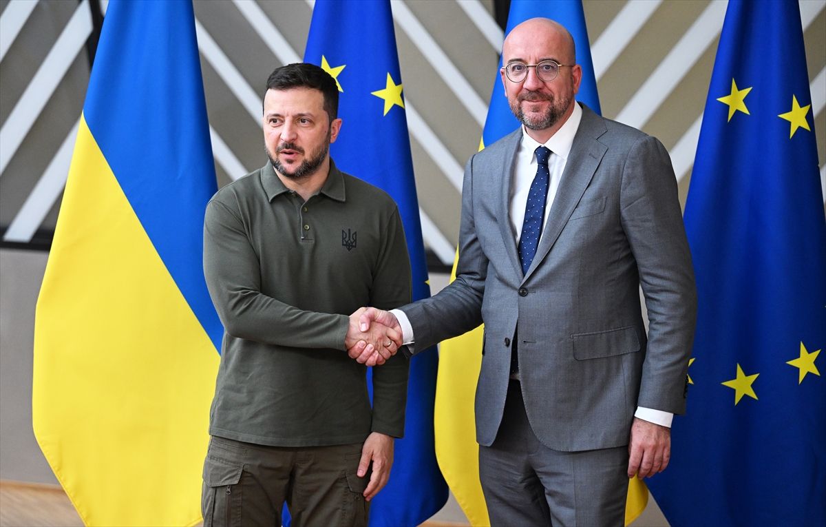 Michel je dodao da je ovo još jedan konkretan dokaz nepokolebljive odlučnosti EU da podrži Ukrajinu na duge staze
