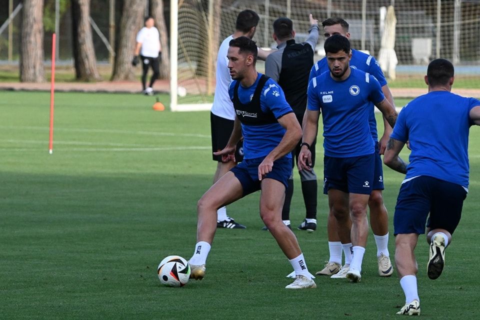 U Olimpijskom trening centru Tirrenia Zmajevi imaju sve potrebne uslove da se u miru pripremaju za ovaj meč