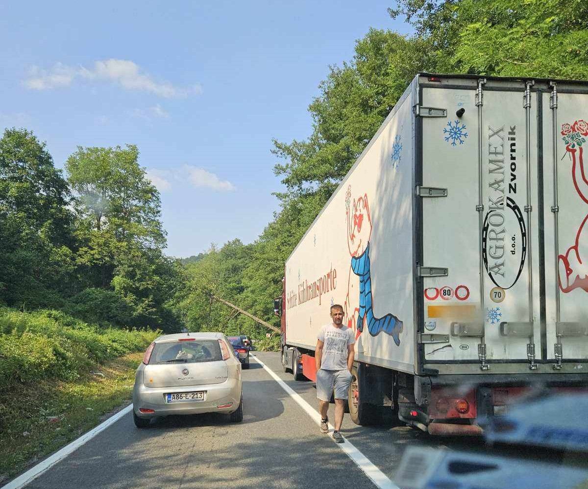 Saobraćaj se odvija otežano                                                                                                                              