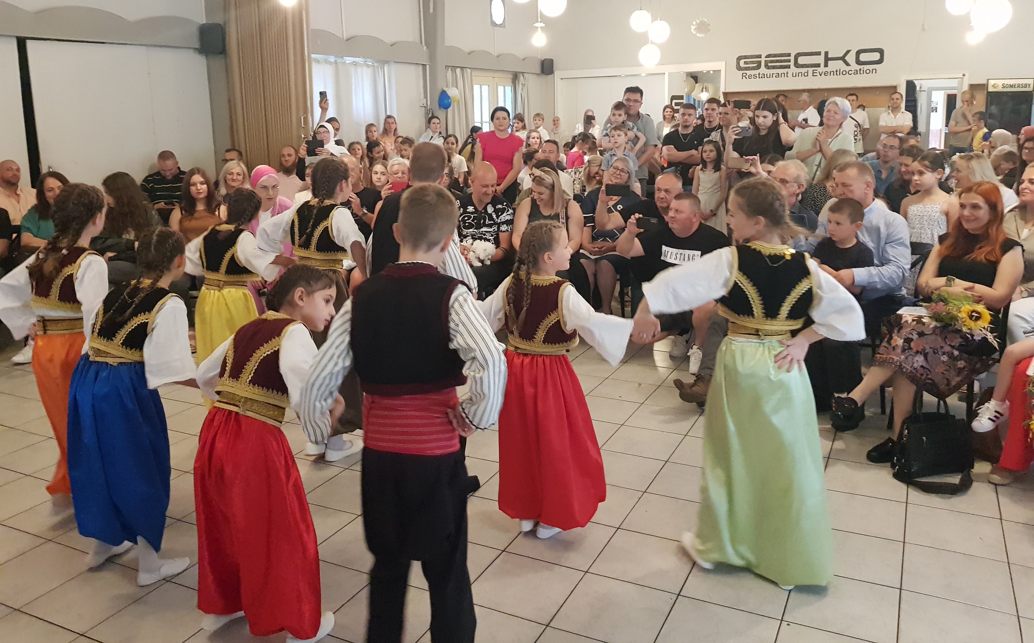 Na konkurs Saveza za najbolje likovne radove učenika i učenica stiglo je više od 100 radova iz cijelog svijeta
