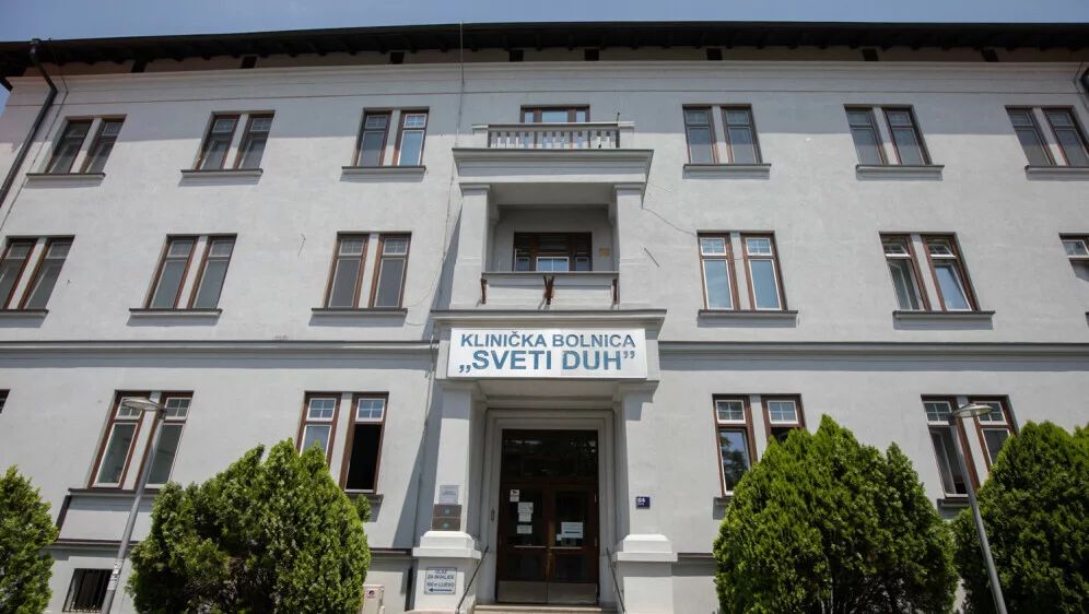 Dječak preminuo u prostoru reanimacije Objedinjenog hitnog bolničkog prijema KB Sveti Duh.