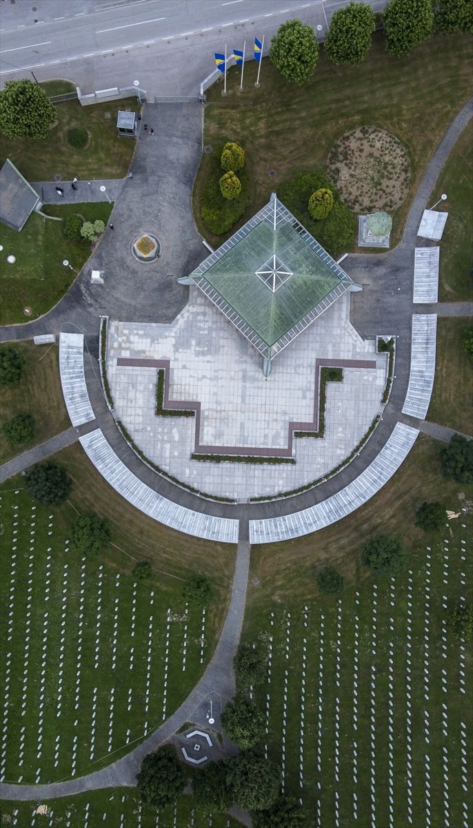 Mezarje Memorijalnog centra iz zraka: Bijeli nišani svjedoci genocida nad Bošnjacima