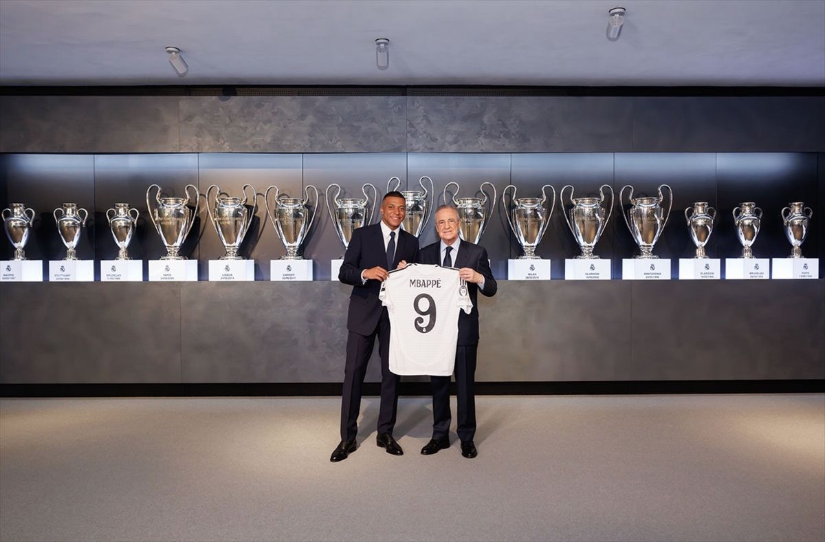 "#WelcomeMbappé" (Dobro došao, Mbappe) objavio je klub na X, dodajući da je i zdravstveni pregled 25-godišnjaka također završen.