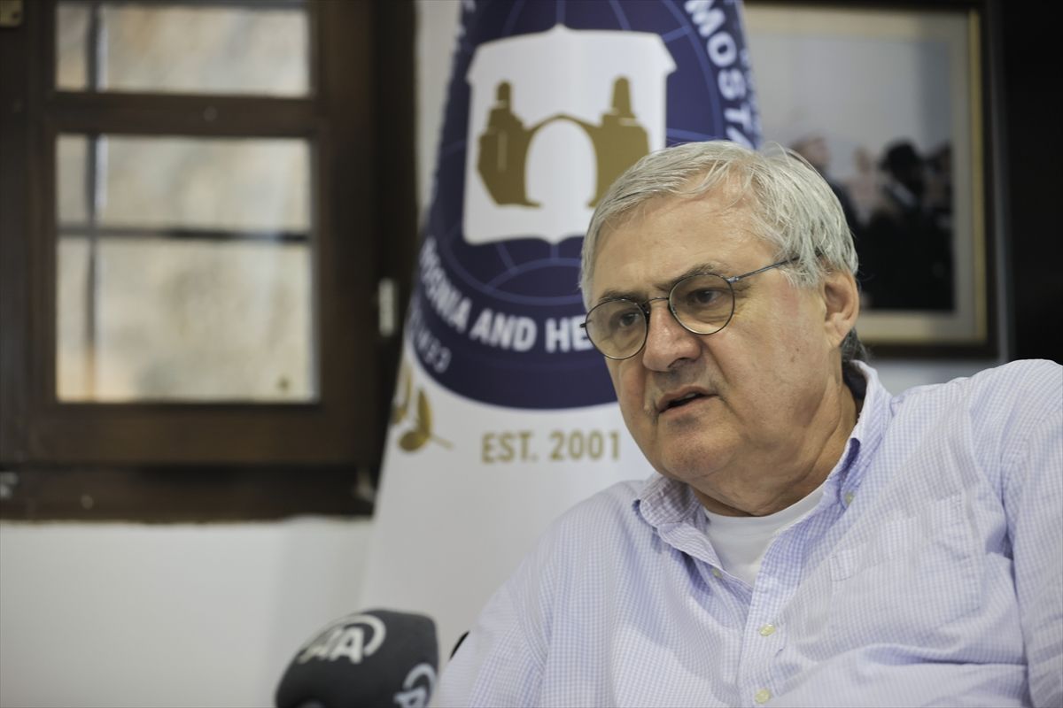 Safet Oručević o godišnjici obnove: Most se neće graditi bez Srba i Hrvata