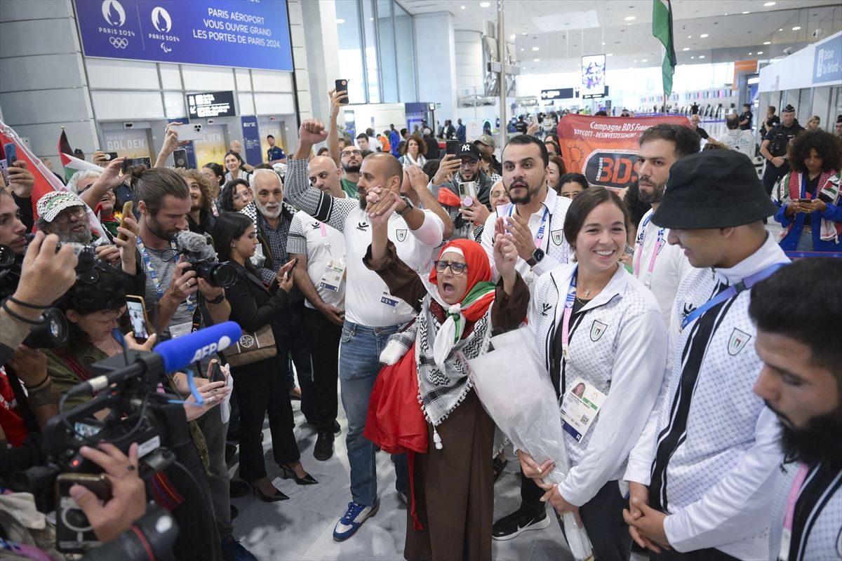 Palestinski sportisti uz ovacije dočekani u Parizu