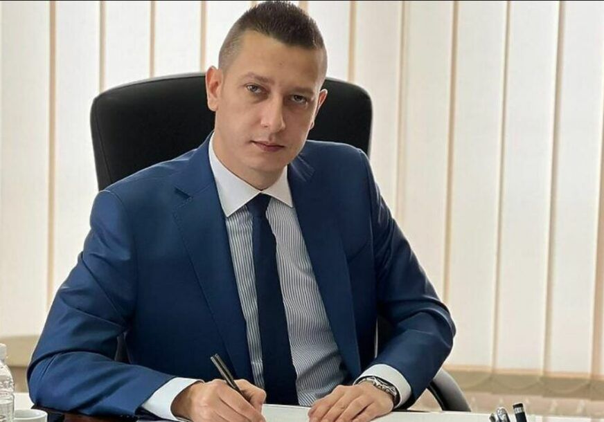 U ovom defileu su učestvovali kadeti a na osnovu sporazuma RS i Srbije