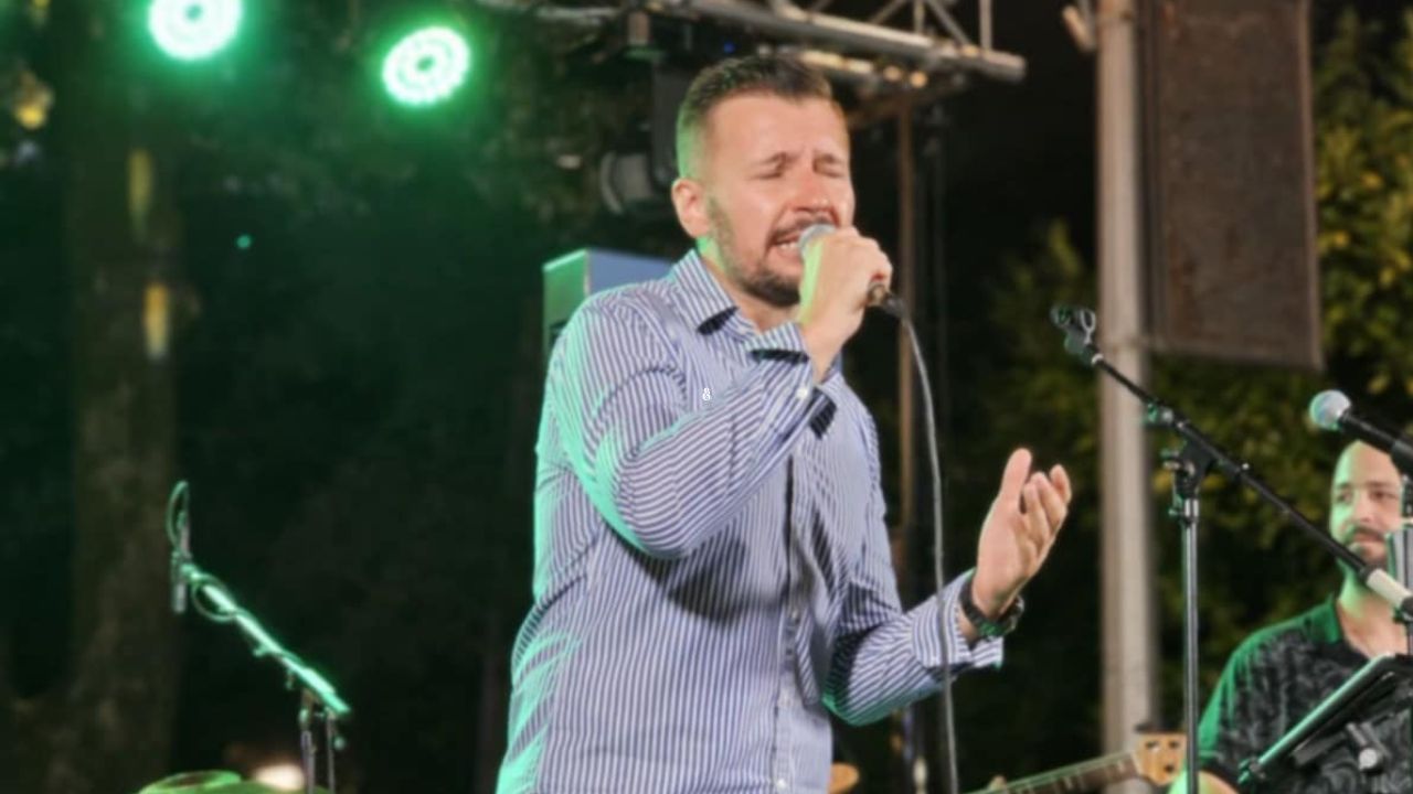  Posjetitelji su bili oduševljeni, a pjesma koja je objavljena prije samo mjesec dana već je osvojila srca mnogih i možemo reći da je postala himna ovog grada.