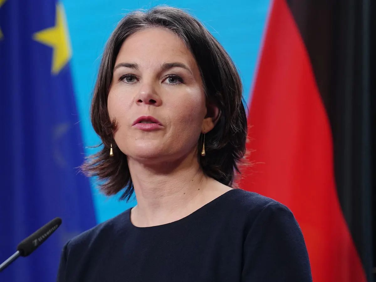 Ona je dodala da Zapad mora da preduzme akciju da odbrani slobodu i demokratiju.
