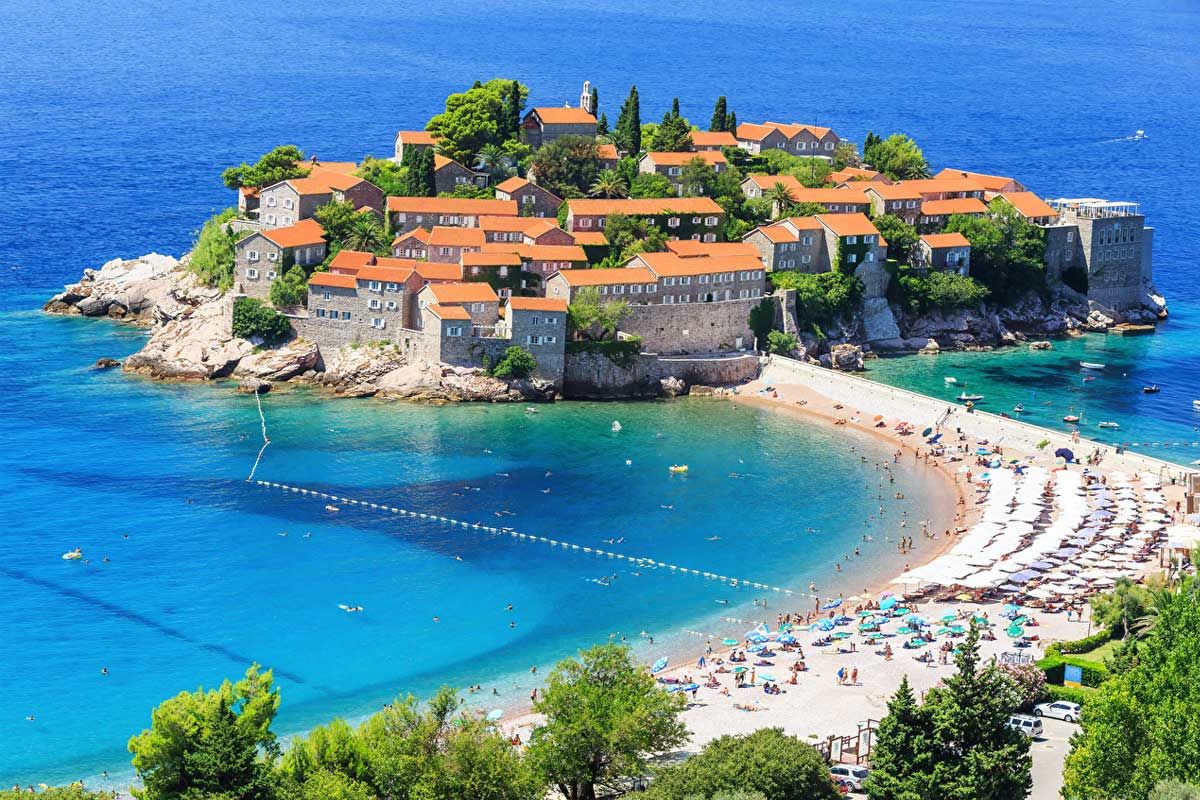 Prema posljednjim podacima Turističke organizacije Budva u gradu boravi 35.000 gostiju.