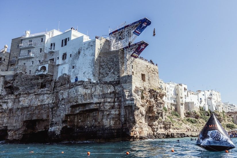 U fenomenalnoj atmosferi održana četvrta stanica svjetskog prvenstva Red Bull Cliff Divinga