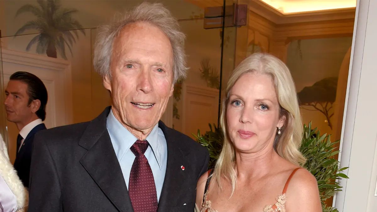 Vijest o njenoj smrti podijelio je Clint Eastwood, koji se u ujedno tom prilikom i oprostio od nje.