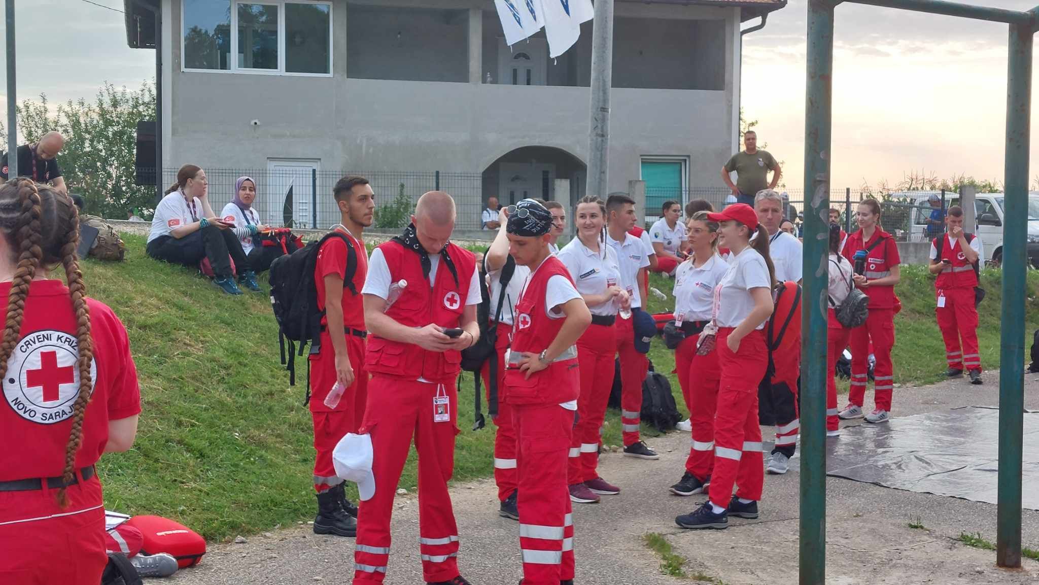 Imamo timove za distribuciju voća, vode, hrane i drugih potrepština za okrepu učesnika, kazao nam je Aljić 