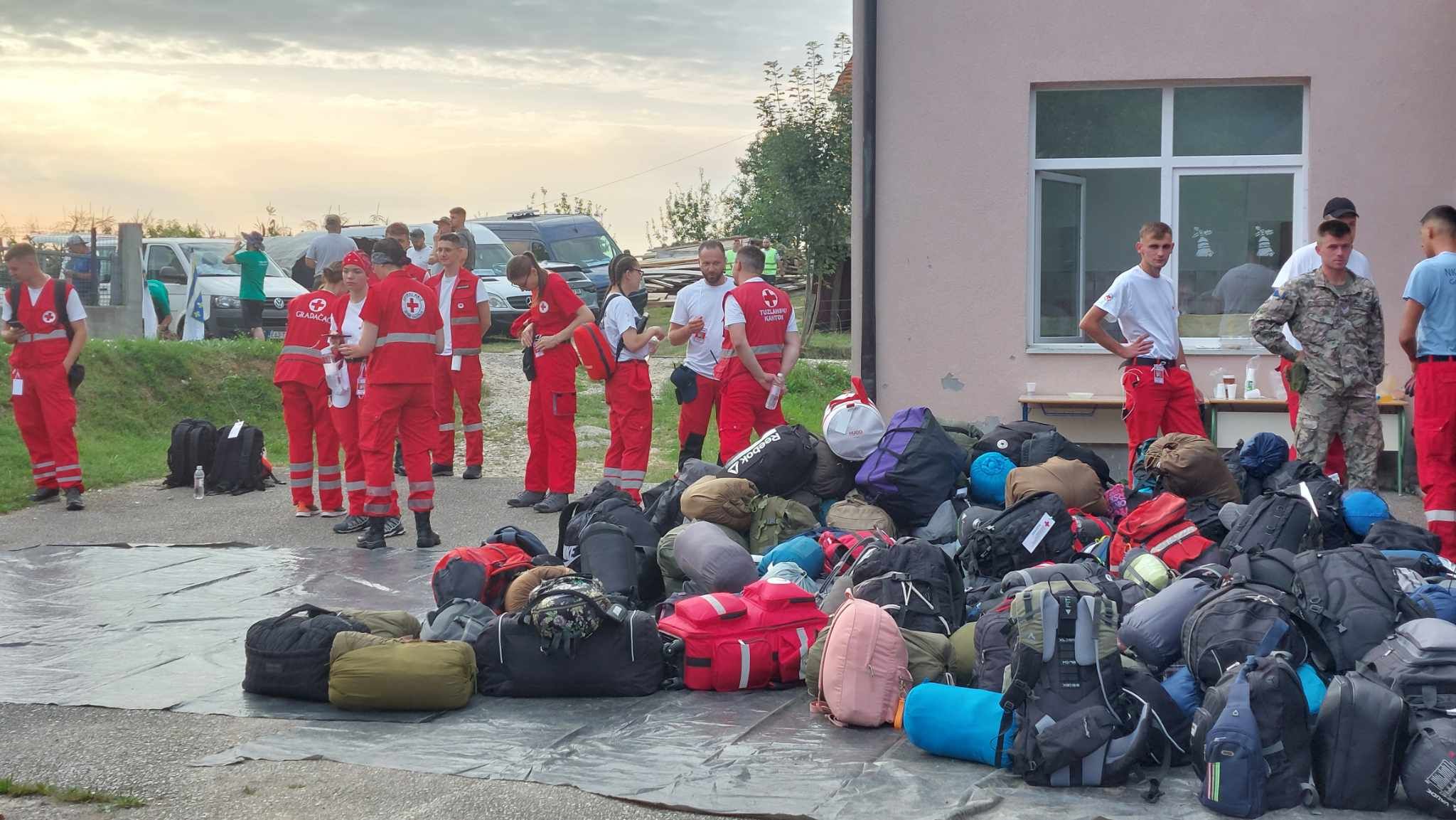 Imamo timove za distribuciju voća, vode, hrane i drugih potrepština za okrepu učesnika, kazao nam je Aljić 