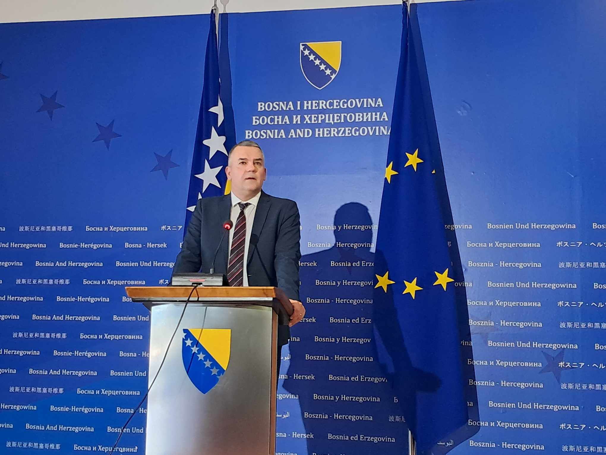 Ministar Davor Bunoza potvrdio je nakon sjednice da je šest glasova bilo 'za', a dva protiv proglašenja dana žalosti
