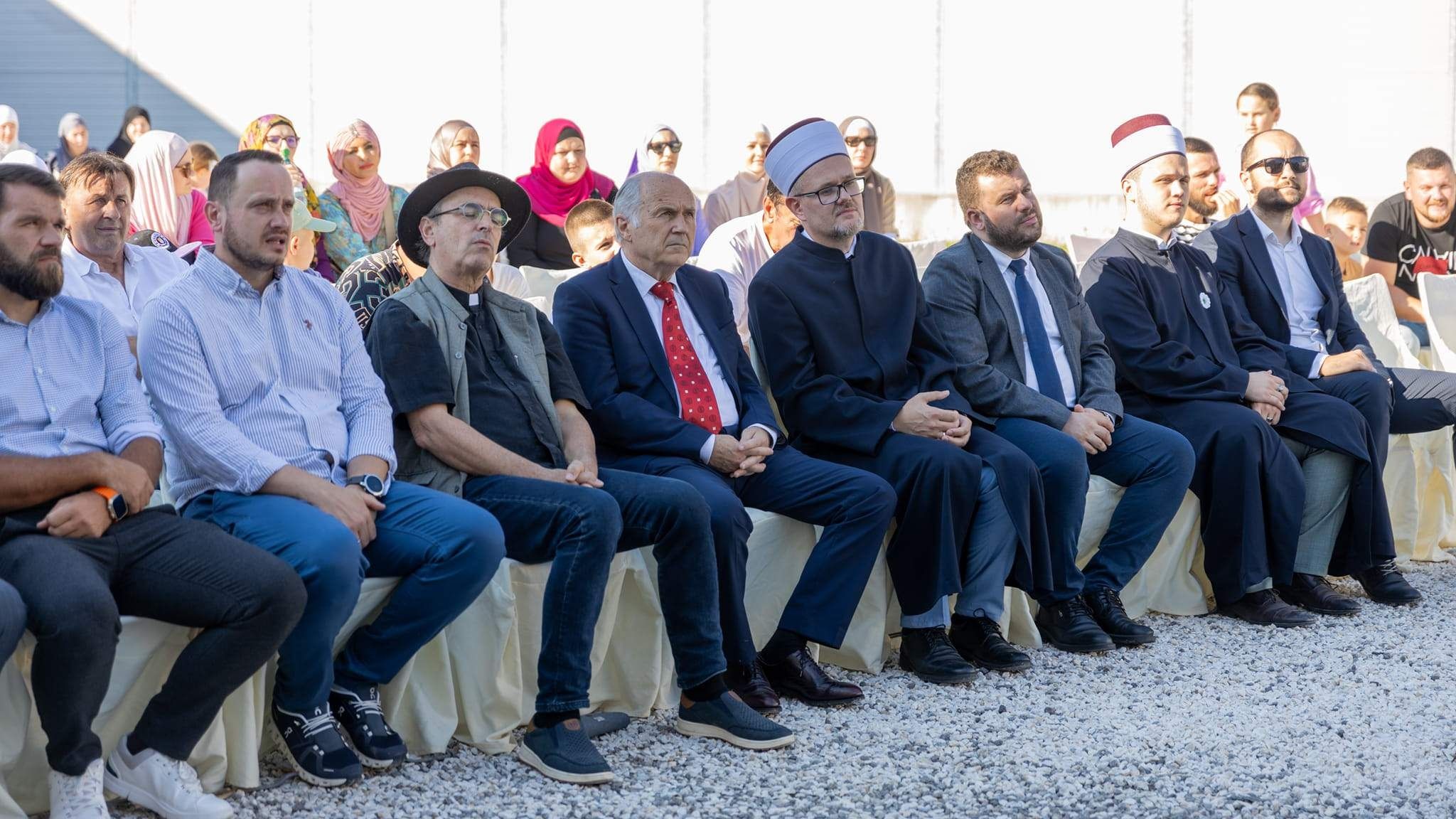 Tokom svog obraćanja se prisjetio i samih početaka rada ovog džemata
