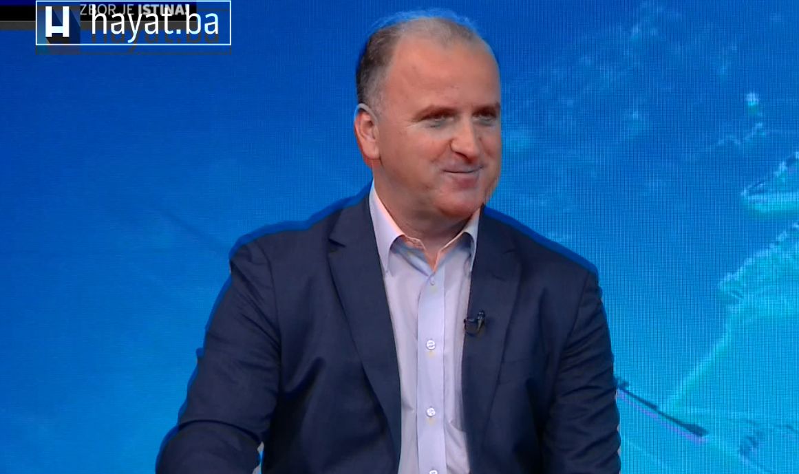 Zastupnik u Domu naroda Parlamentarne skupštine Bosne i Hercegovine Dženan Đonlagić bio je gost večerašnjeg izdanja emisije '7 PLUS' Hayat TV  