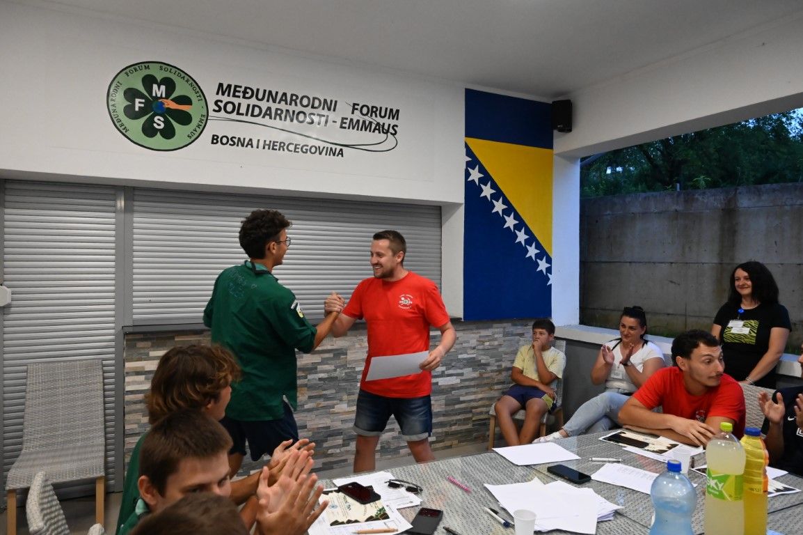 Završen 19. EMMAUS kamp: Mladi iz pet zemalja u Potočarima za bolji suživot