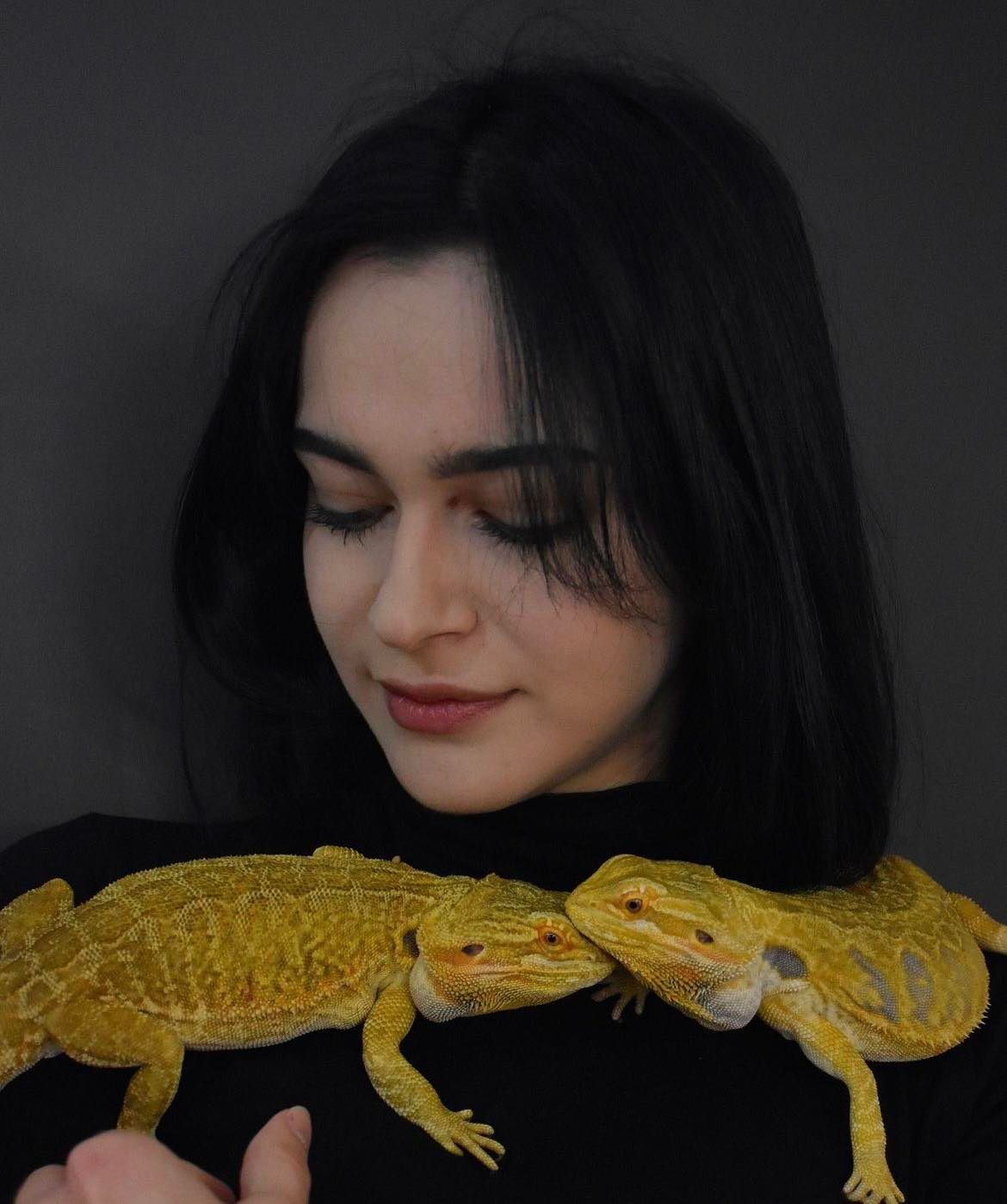 Za nju ne postoji strah: Emra uživa u radu sa zmijama i insektima! Govorila je za Hayat.ba