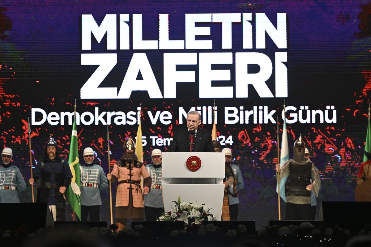 Erdogan: Čvrsto ćemo stati pred svakoga ko okrene oružje prema našem narodu