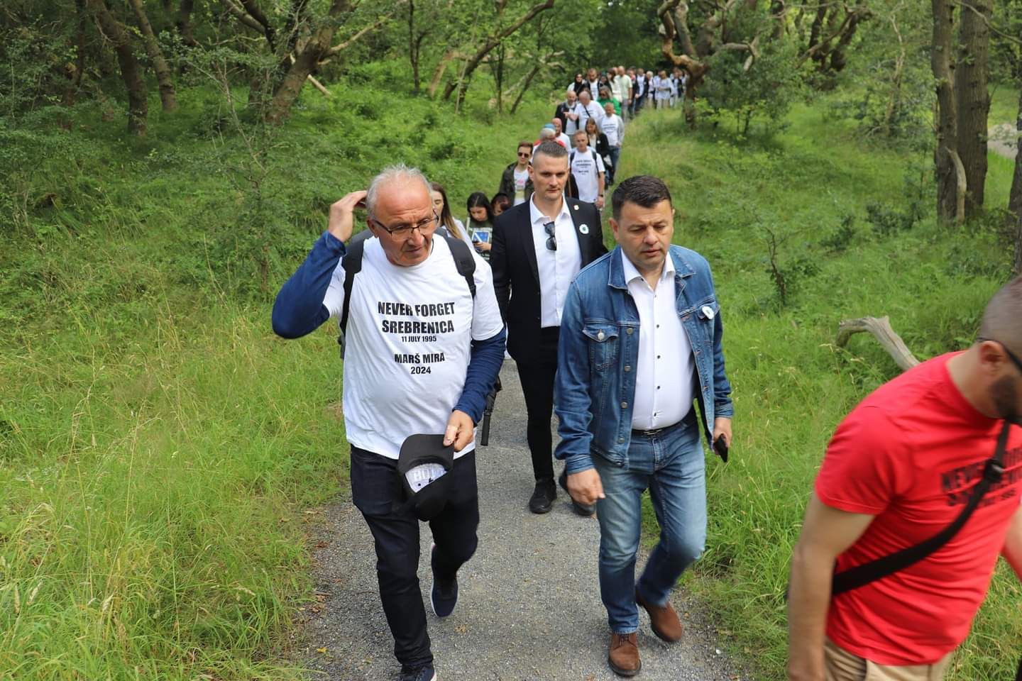 Odao je počast svim žrtvama, ali i preživjelima koji skoro 30 godina tragaju za svojim najdražim