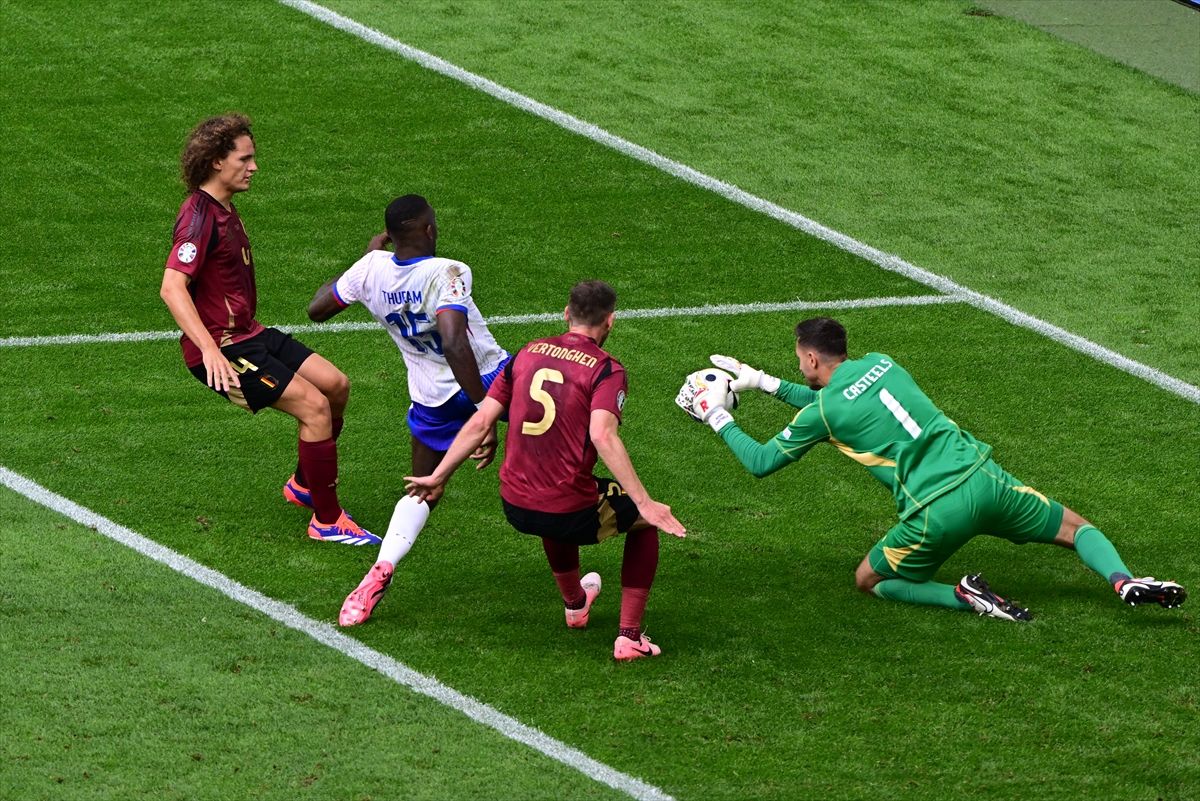 Pobjednik ove utakmice u četvrtfinalu će igrati s Portugalom ili Slovenijom, koji izlaze na teren od 21 sat