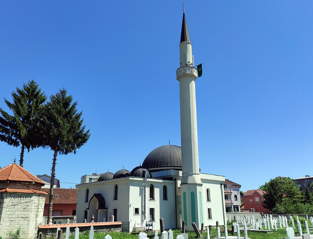  U Banjoj Luci srpski nacionalisti minirali Gazanferiju i Jama džamiju, dvije od ukupno 16 namjerno miniranih i uništenih u Banjaluci u kojoj nije nikad nije bilo ratnih dejstava.