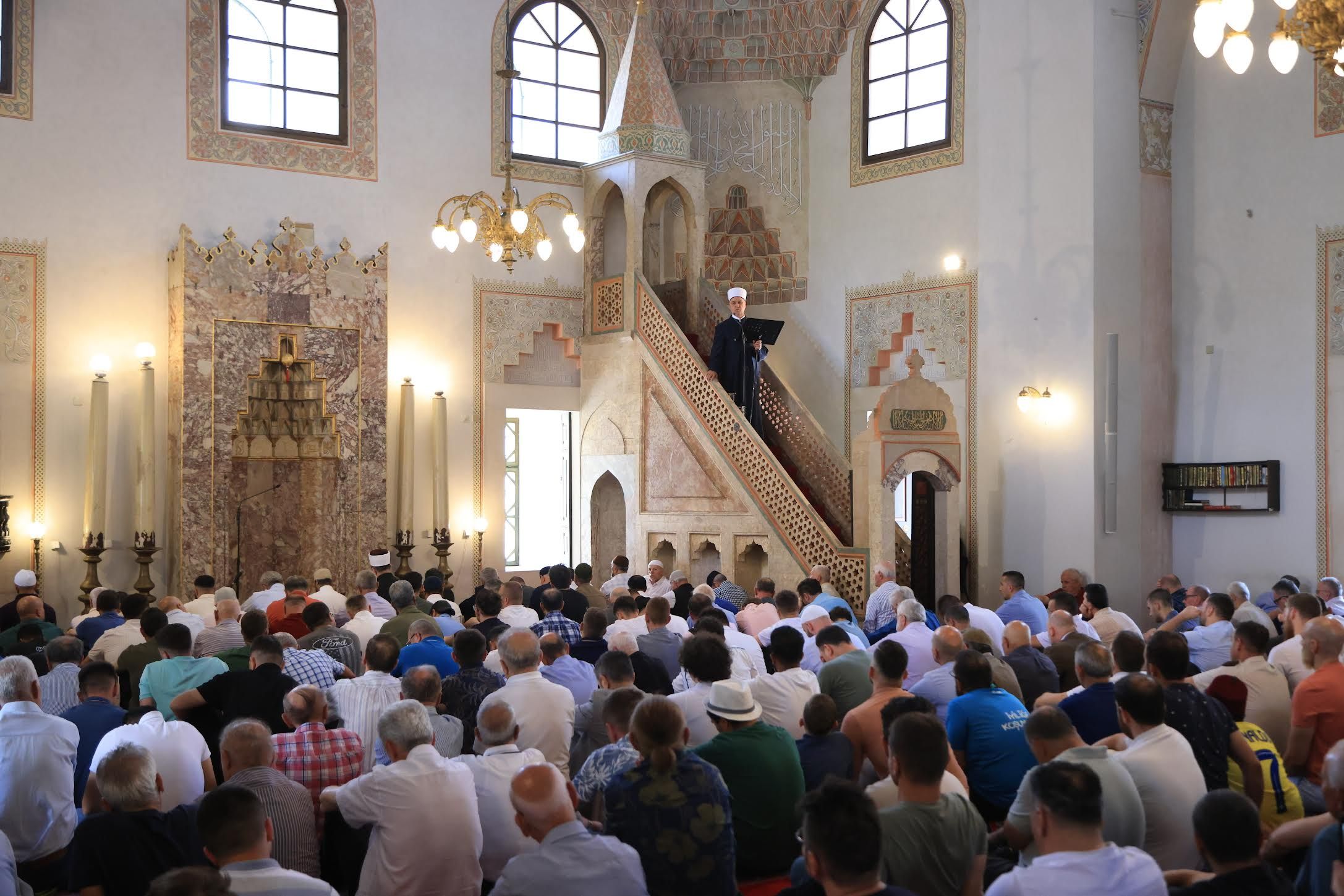 Danas, više no ikada prije, prijeko je potrebna naša odlučnost da se obračunamo sa zlom koje se može zametnuti u nama samima