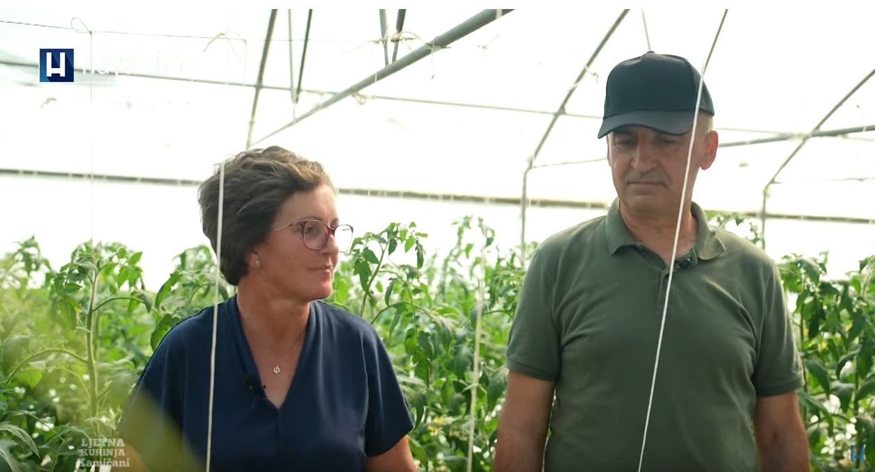Uzgojem voća i povrća su se odlučili baviti jer su željeli proizvoditi sami.