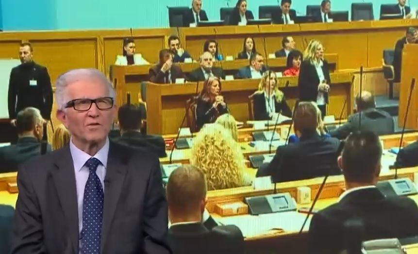 Naš sagovornik dalje dodaje kako je riječ o politici koja se stvara u koordinaciji zvaničnog Beograda i Moskve 